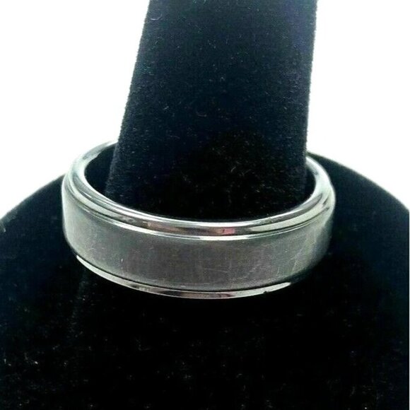 Triton Mens 9.25 TC 850 Wedding Band Ring Sleek Modern No Stones Groom Husband - Picture 1 of 5